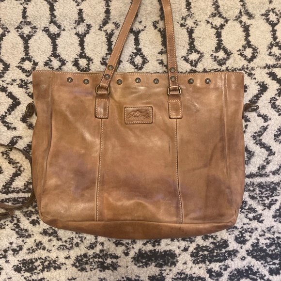 Patricia Nash Large Italian Leather Alessia Tote Bag Purse Tan Tooled GUC - Picture 1 of 17